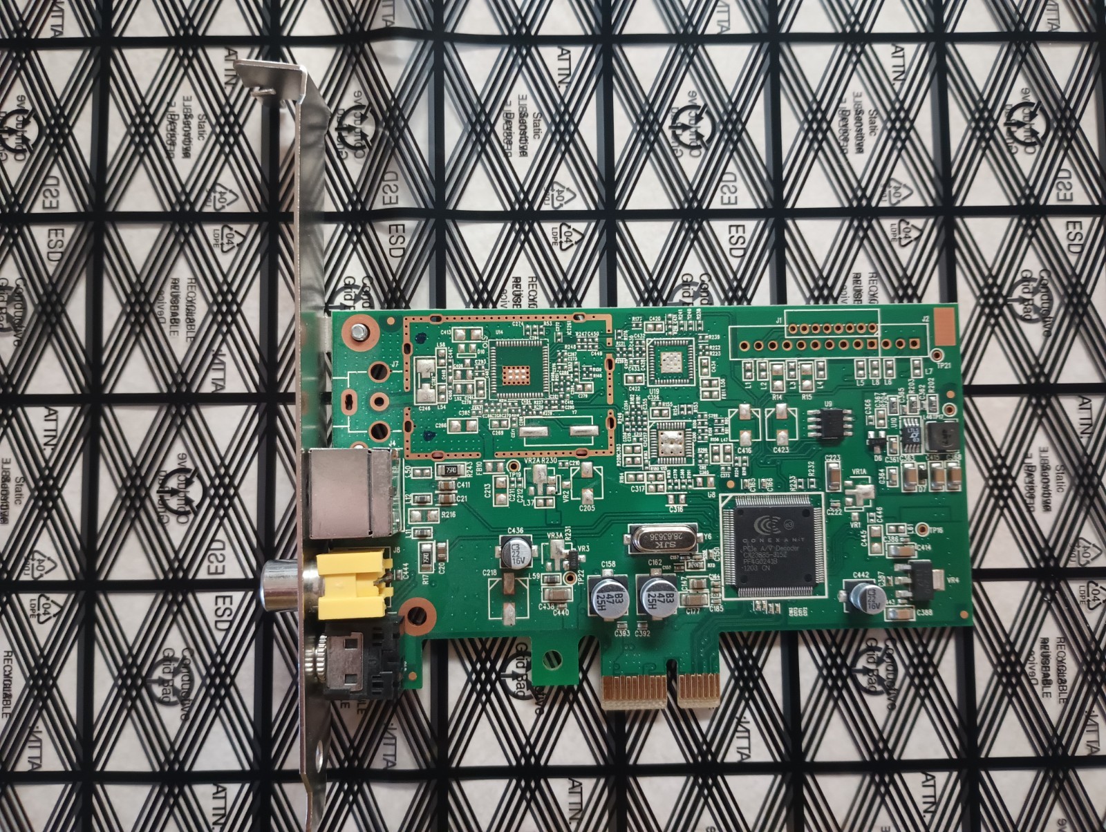 ImpactVCB From Hauppauge 71100 LF Rev H4