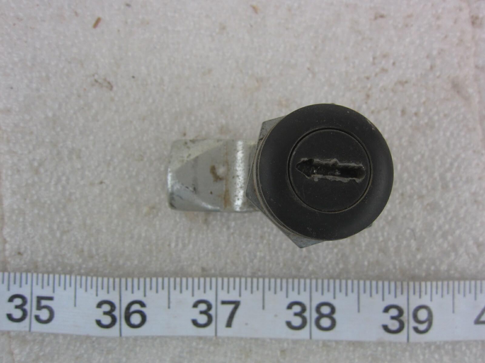 Hoffmann Wiegmann EDI Slotted Screwdriver Cam Panel Lock, Used