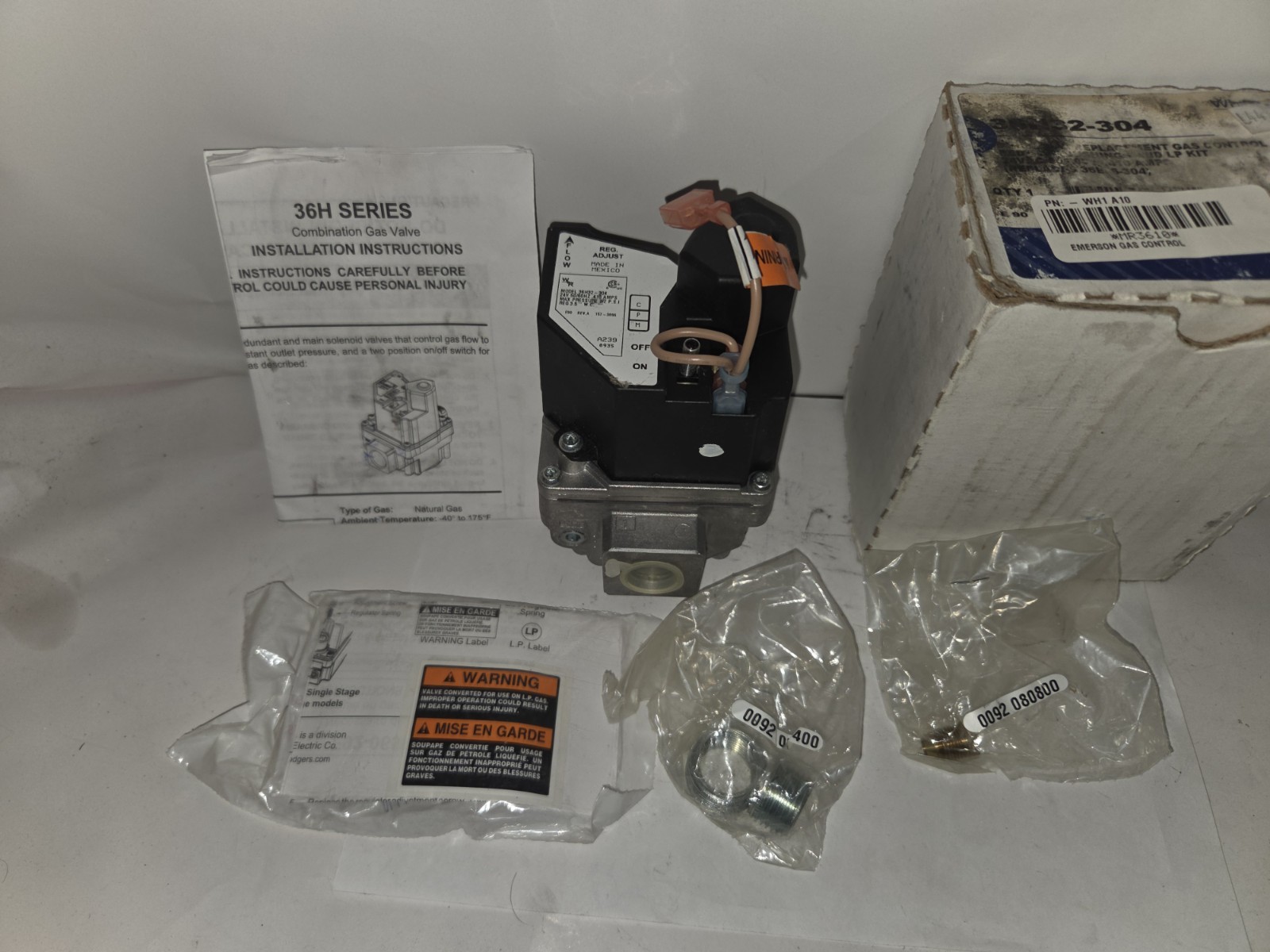 NEW GENUINE EMERSON 36H32-304 GAS CONTROL, NIB
