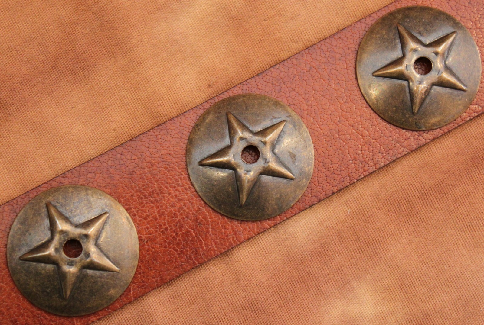 10 Concho / Rivet with Star, Round / Domed / Vintage Brass Indian Cowboy 33mm