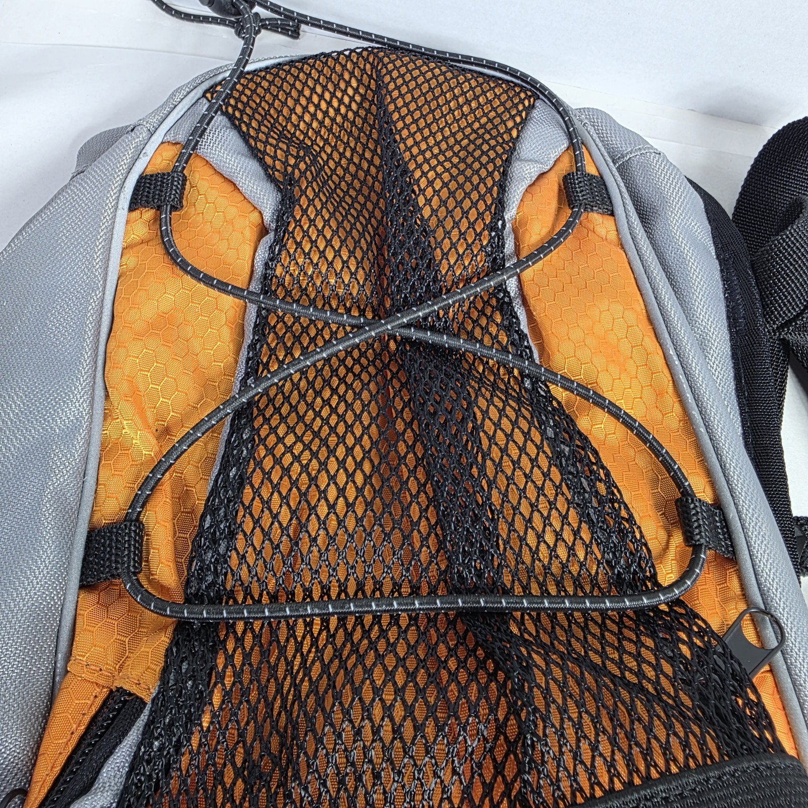 Coleman MAX 2L Hydration Backpack With Bladder Trails, Skiing, Backpacking Bag