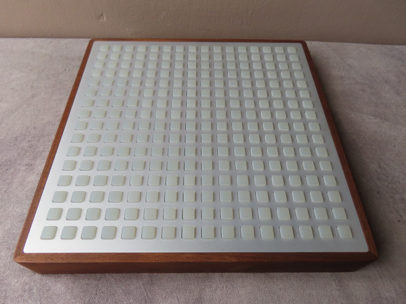 MONOME 256 FIRST EDITION 2007 2010 WALNUT MINT in BOX!