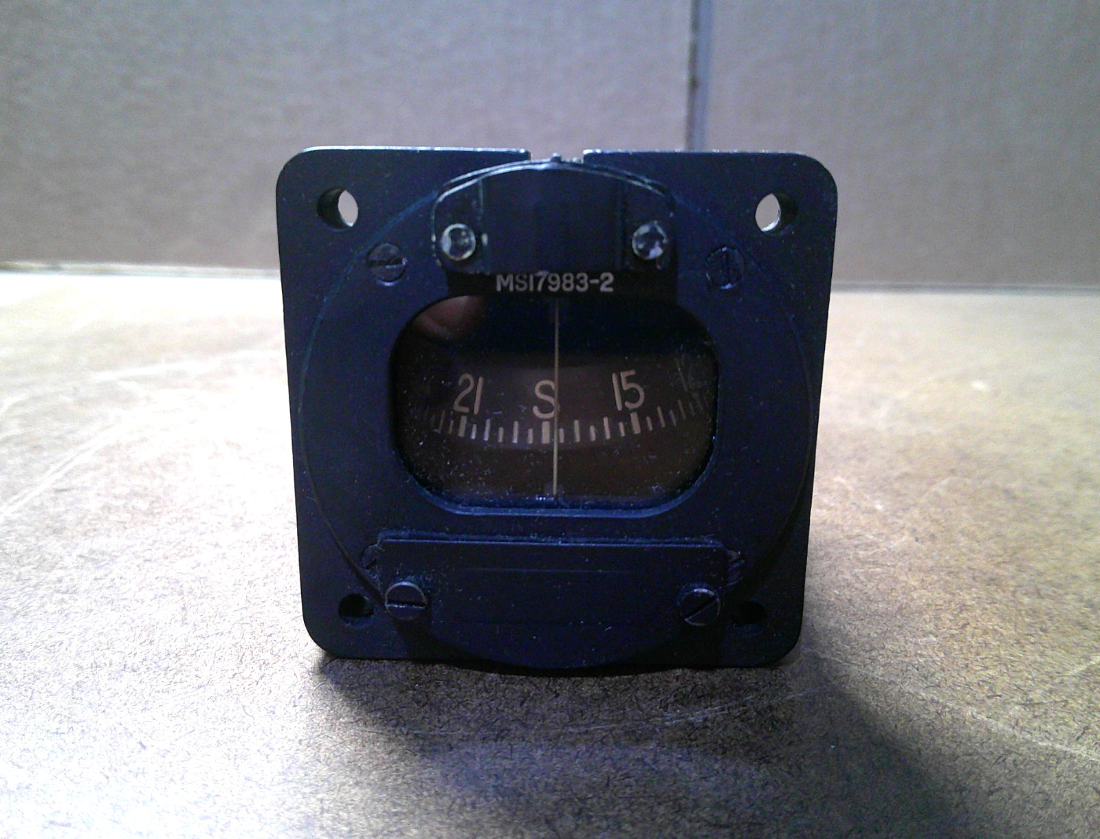 AIRCRAFT MAGNETIC COMPASS By GENERAL AERO PROD CORP. P/N MS17983-2 S/A 97100 NEW