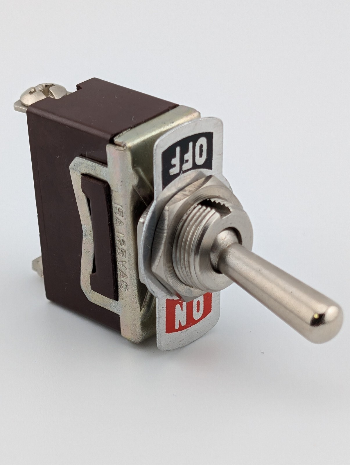 SPST Heavy Duty Toggle Switch  (On-Off)