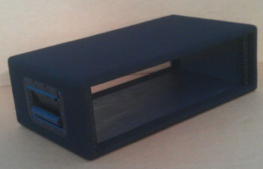 Pearson 3 space rack Black with lids