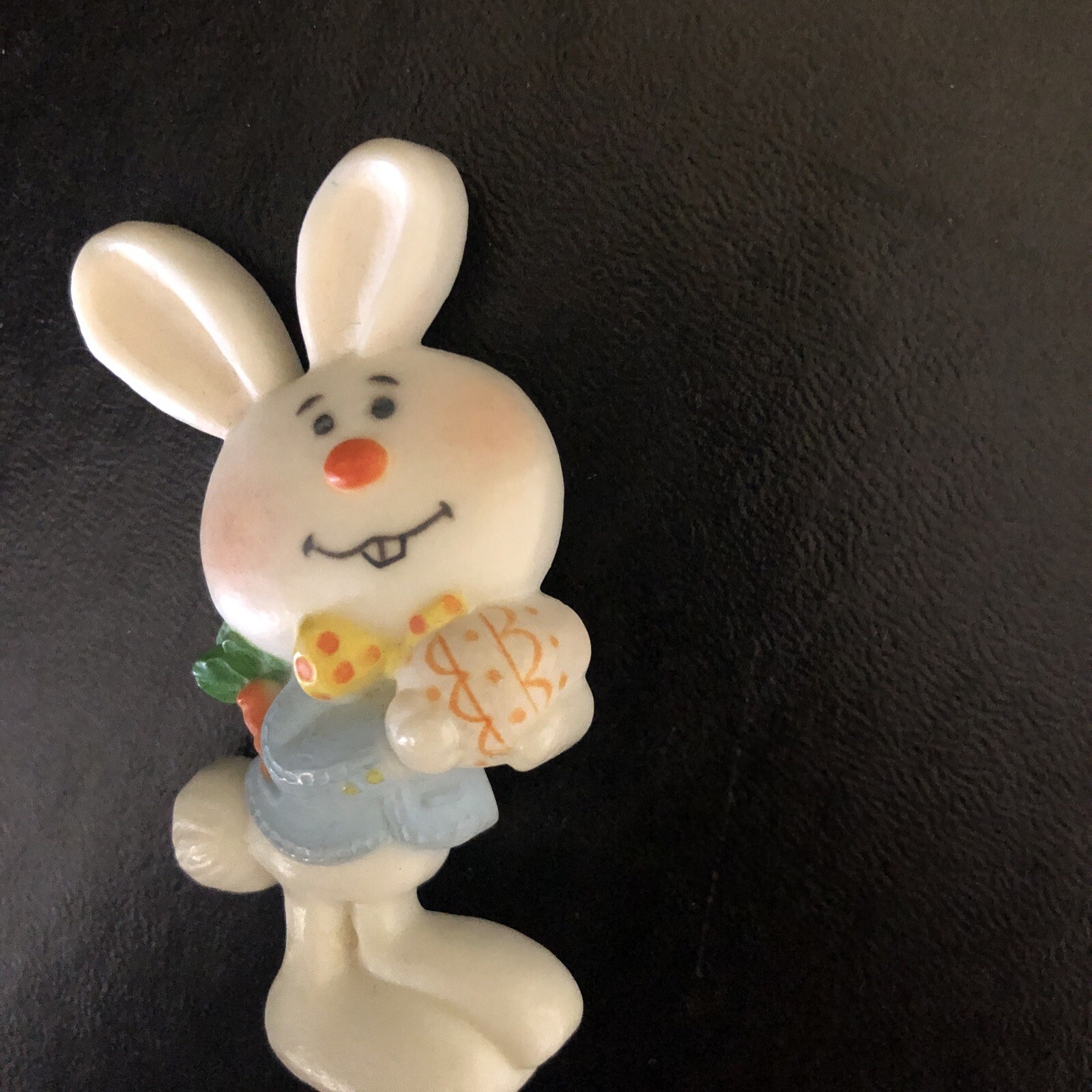 Barnaby Hallmark pin 1975 S1 Easter bunny rabbit