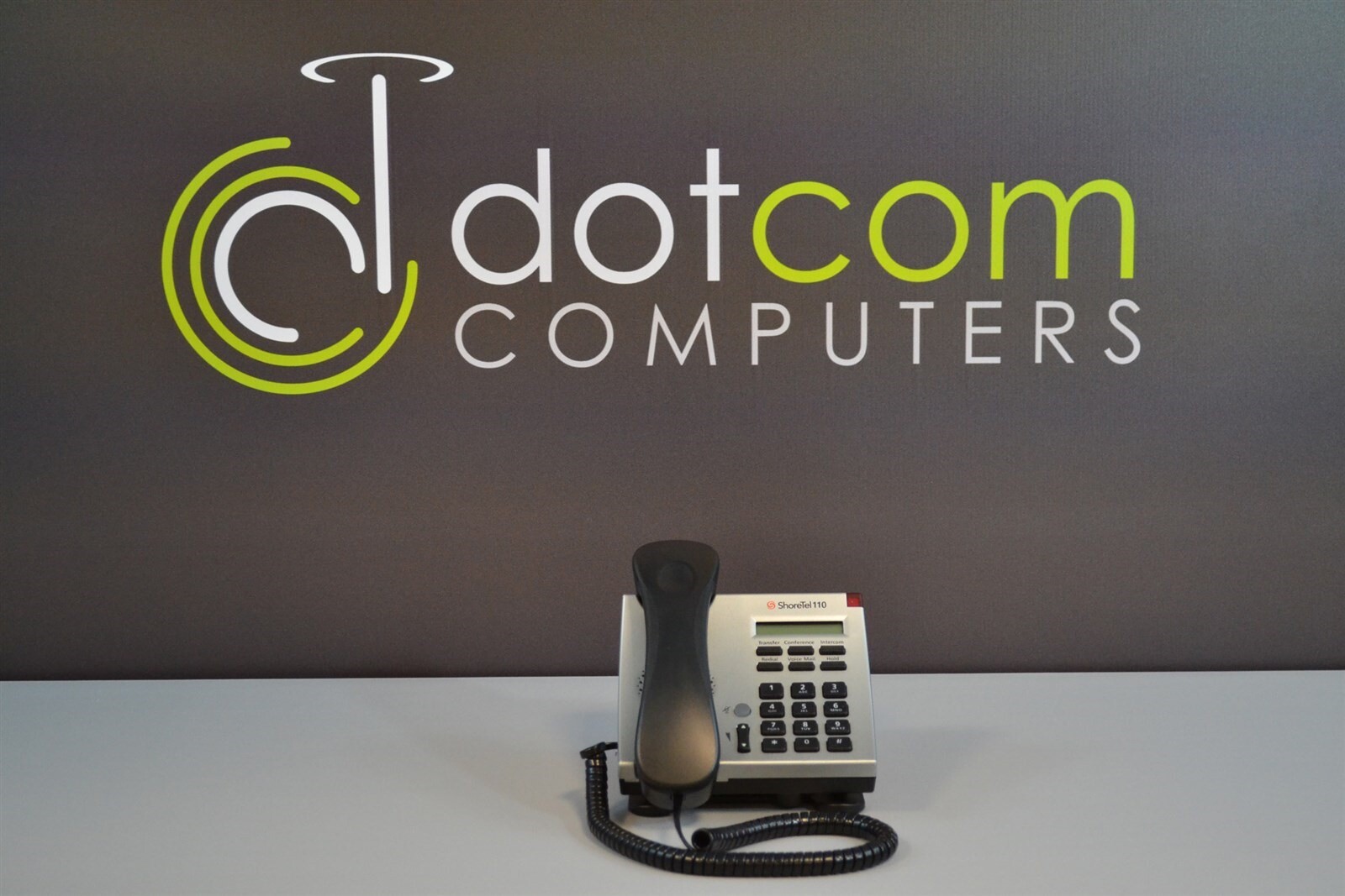 SHORETEL IP 110 VOIP Phone IP110 Silver Display Phone Free Ship Warranty
