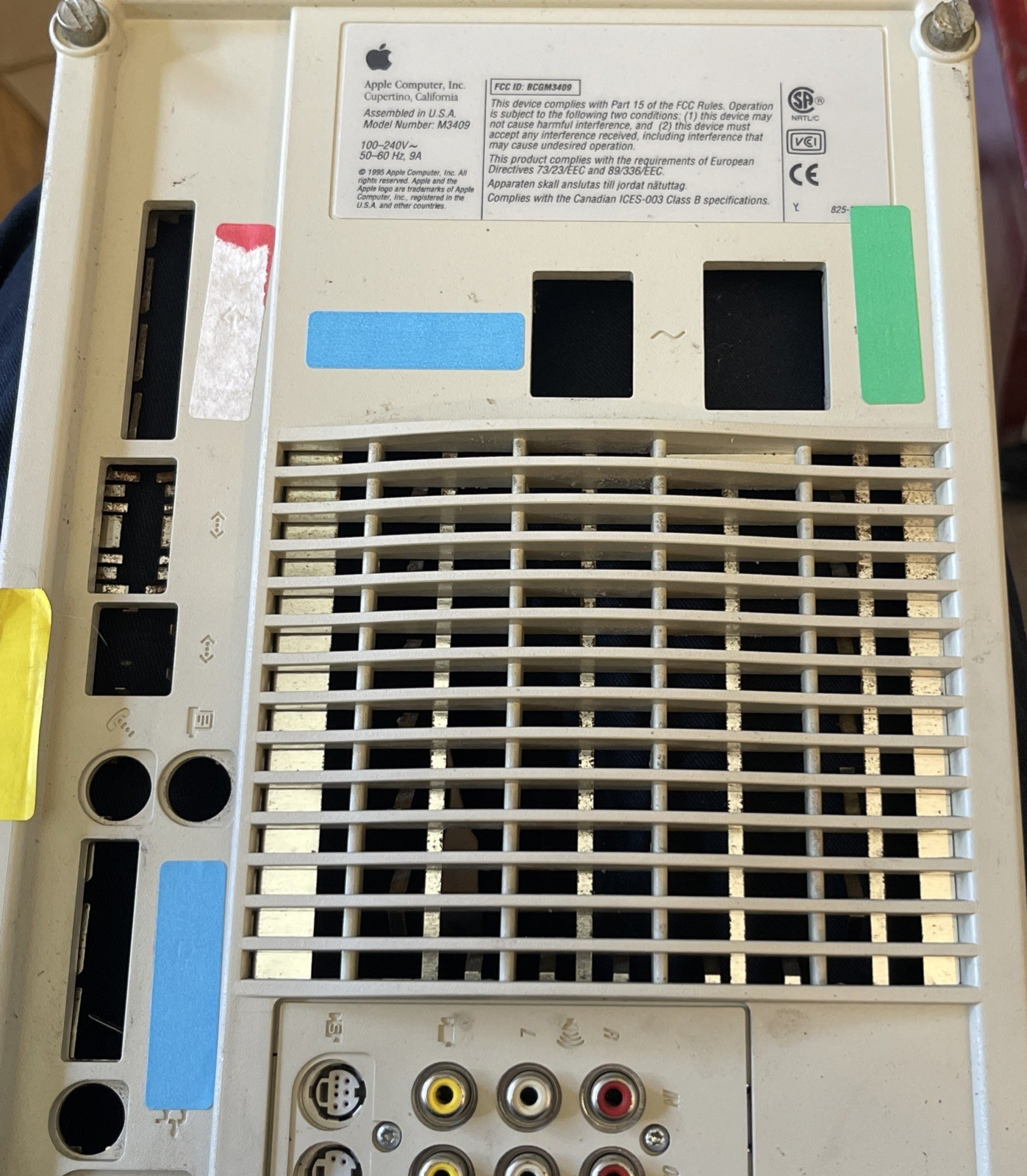 Back Plate + VTG Apple Power Macintosh M3409 - RCA S-VIDEO - Part # 820-0609-A