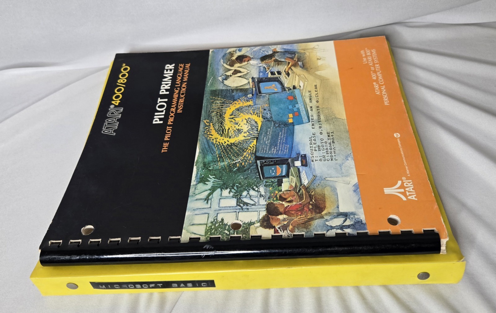 Set Of Atari vintage 1981 programming manuals for the Atari 400/800 & Atari 800