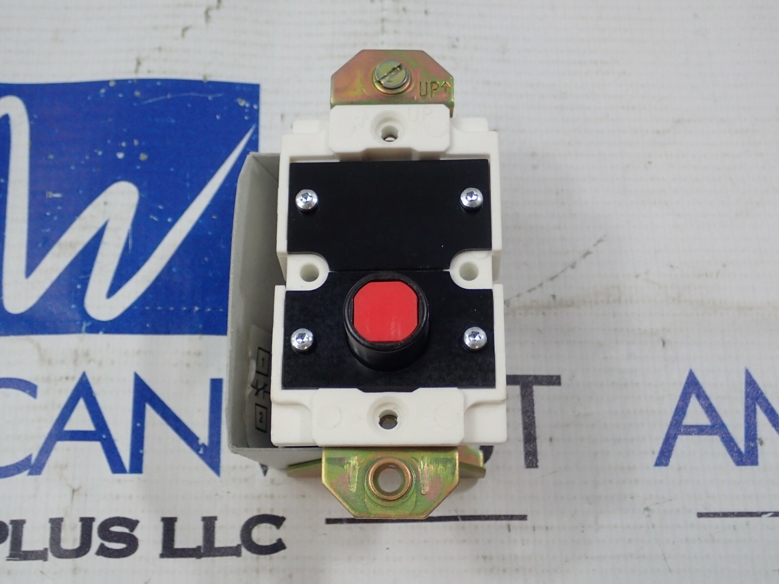 NEW Square D 9001BFB107 Control Station
