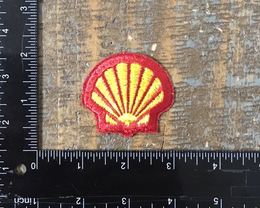 VINTAGE SHELL OIL GAS STATION ADVERTISING CLAMSHELL UNIFORM LOGO PATCH