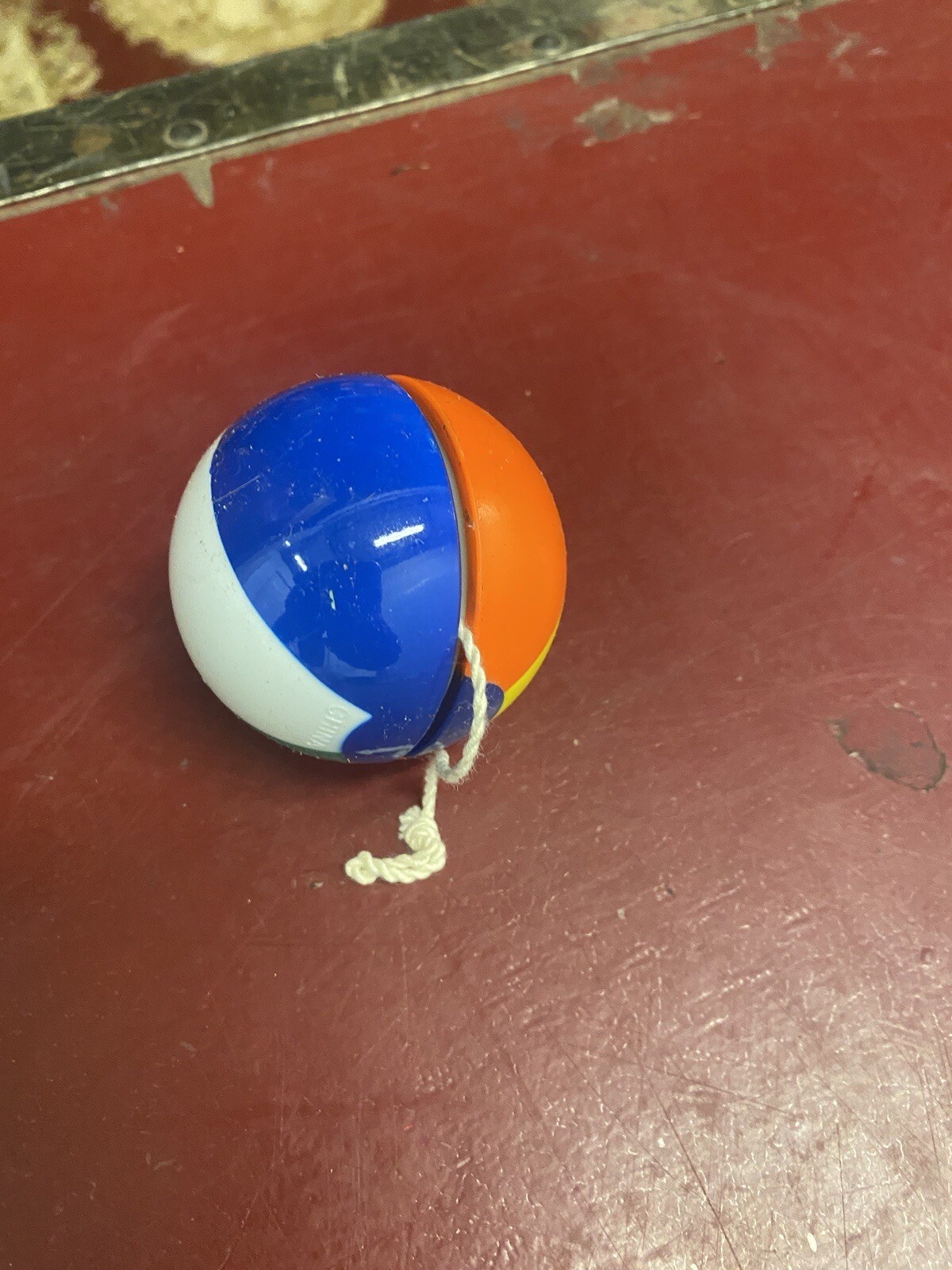 Beach ball yo-yo