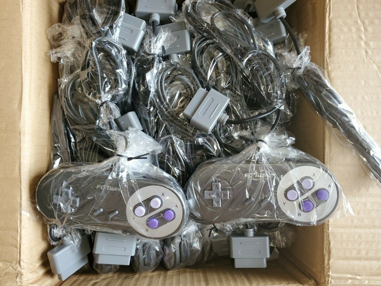 12 LOT of NEW Black YOBO FC TWIN  FC2 OR SNES SUPER NINTENDO Controllers #18O
