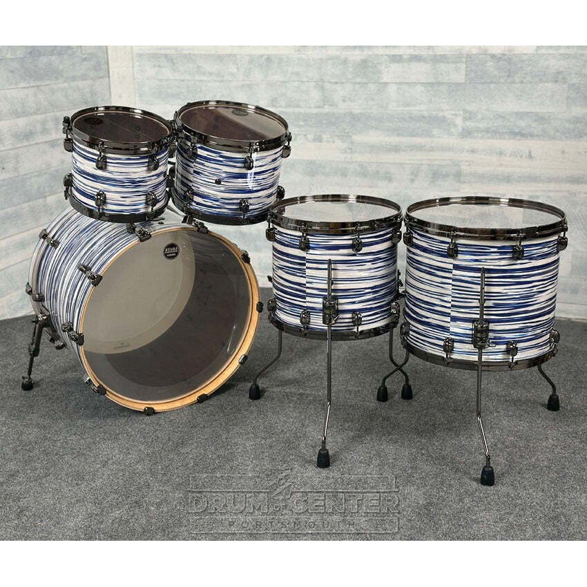 Tama Starclassic Walnut/Birch 5pc Drum Set w/22BD Blue & White Oyster