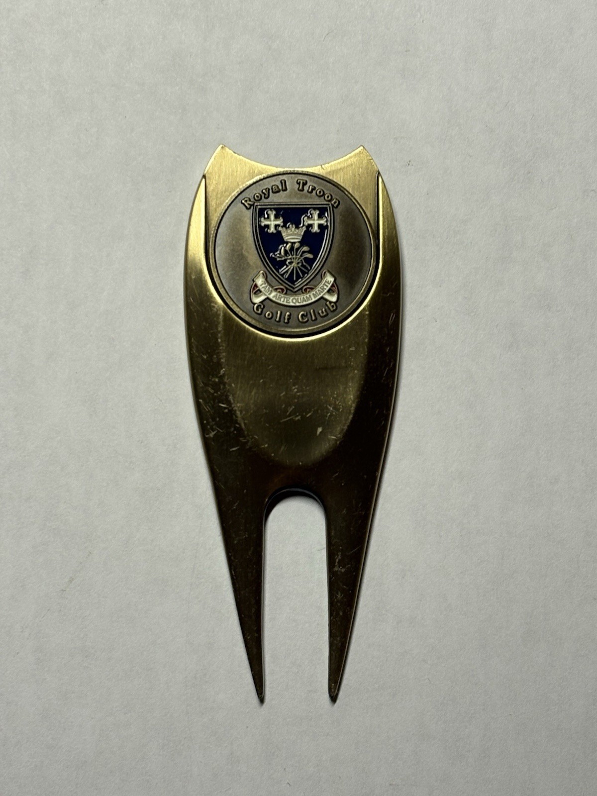Royal Troon Golf Club Divot Tool & 1" Coin Golf Marker - Ayrshire, Scotland