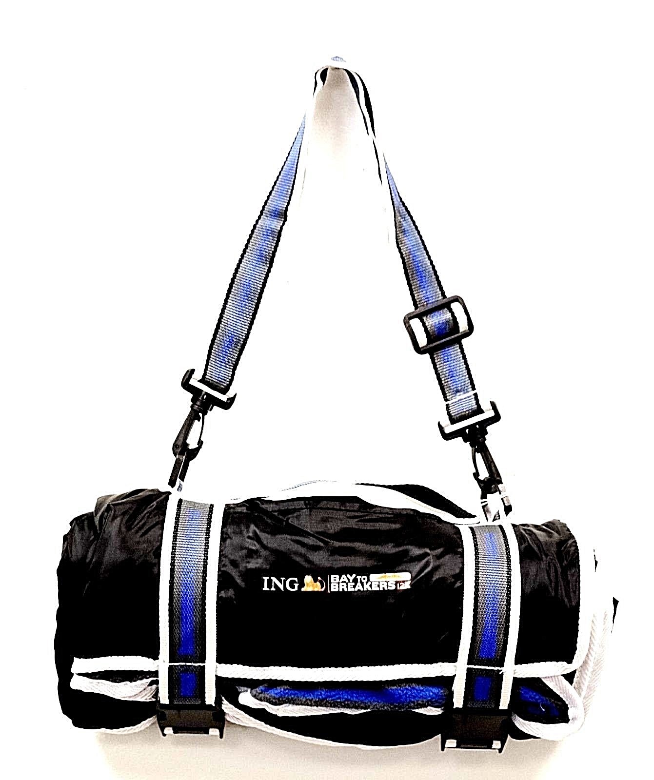 ING BAY TO BREAKERS 12K PICNIC BEACH BLANKET HANDLE AREA SELF CARRYING BAG C78