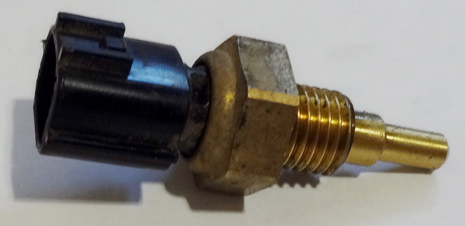 Subaru Forester Engine Coolant Temperature Sensor 22630AA230 Genuine OEM