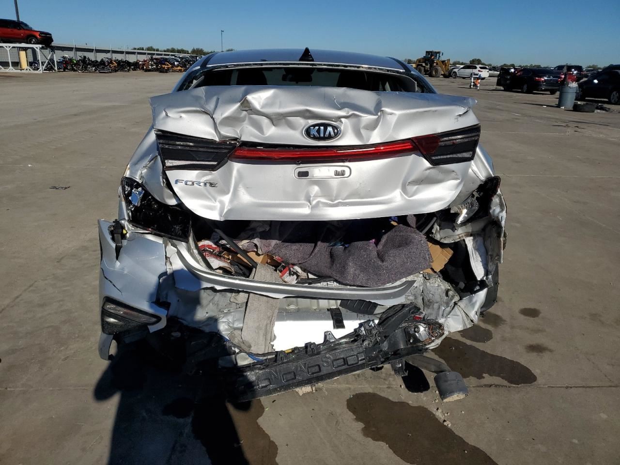 Camera/Projector Hatchback Camera Front Fits 19-24 FORTE 337141