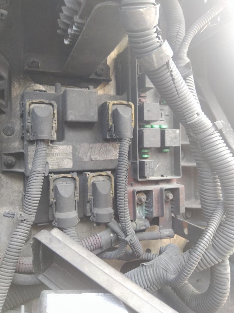 Replaces 2012 FREIGHTLINER CASCADIA 113 CHASSIS CONTROL MODULE (CCM) ,  FL