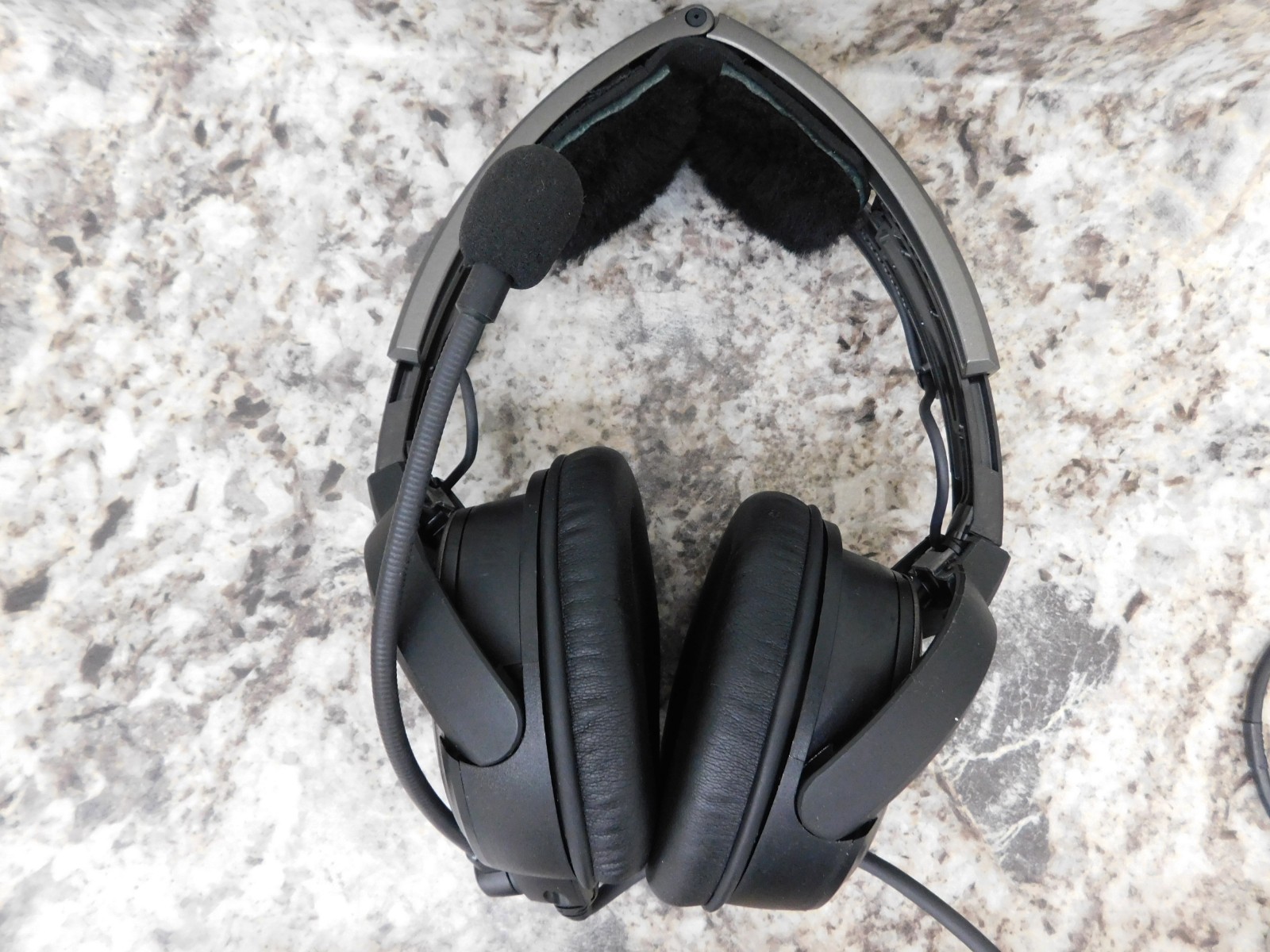 Bose A20 Aviation Headset with Bluetooth and Dual Plug Cable - Black