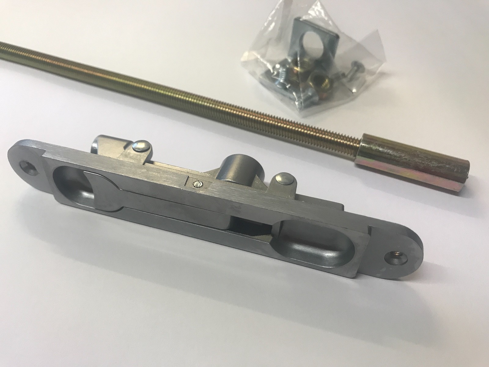 AXIM Flush / Shoot Bolt Suitable For Aluminium Doors flushbolt concealed door