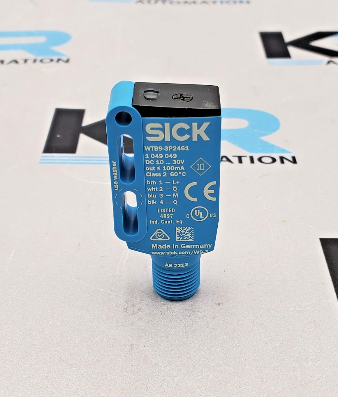 New Sick WTB9-3P2461 Proximity Sensor with Background Suppression