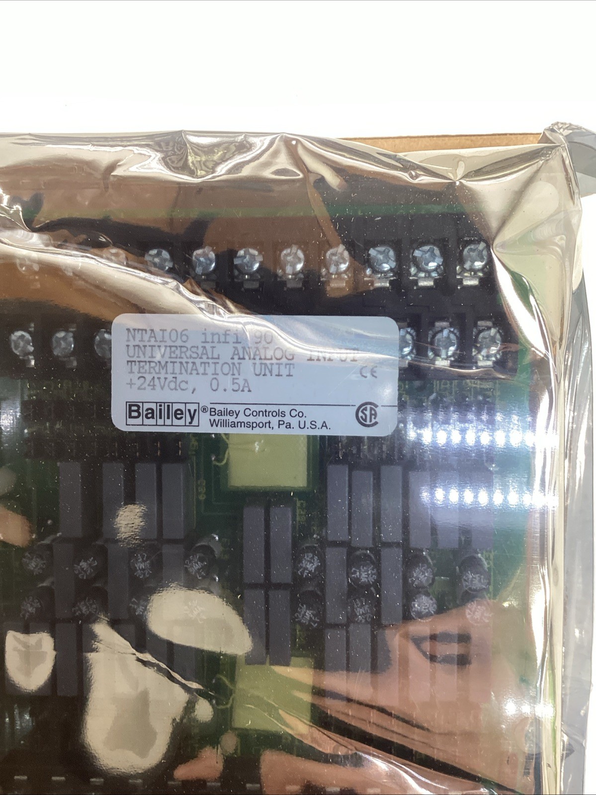 Bailey infi 90 Universal Analog Input Termination Unit NTAI06 24VDC NIB