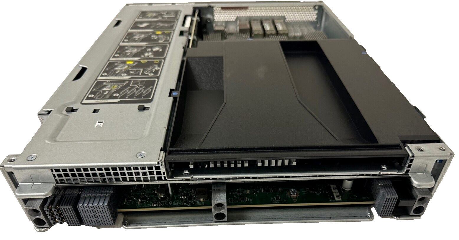 NETAPP 111-02493 FAS8200 STORAGE CONTROLLER