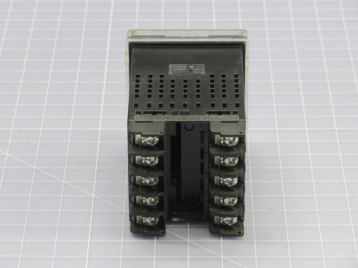 OMRON E5CN-HQ2 TEMPERATURE CONTROLLER T228911