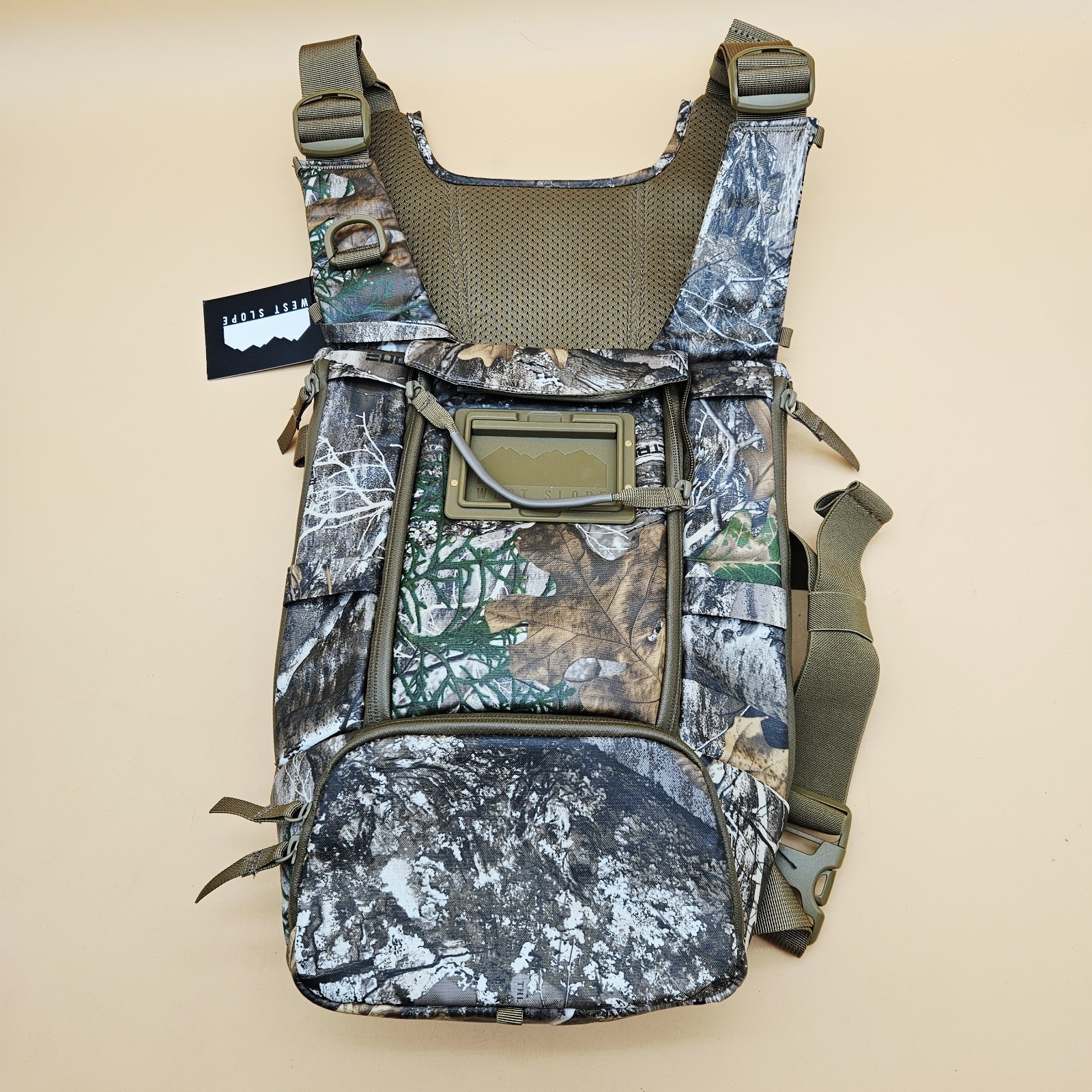 West Slope Pro 180x Chest Pack Realtree Camo Adventure Vest NWT Camera Pack