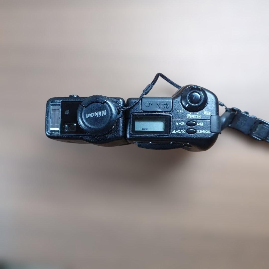 Nikon COOLPIX 950 Digital Camera Console
