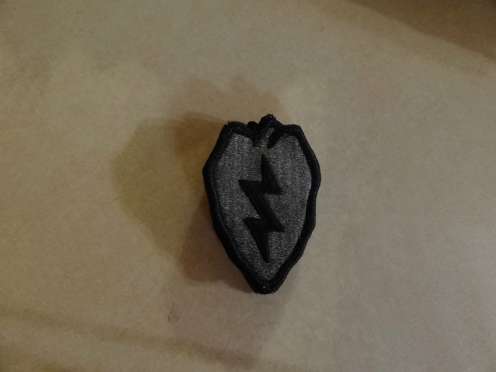 PATCH MILITARY SHOULDER 25TH INFANTRY DIVISION DIGITAL ACU HOOK LOOP BACK  ACUS