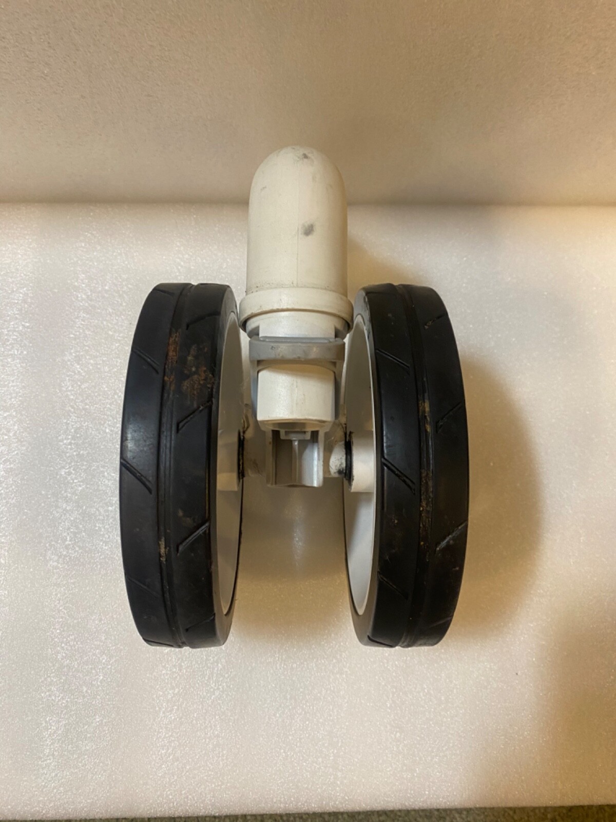 Quinny Moodd Stroller front wheels with mount