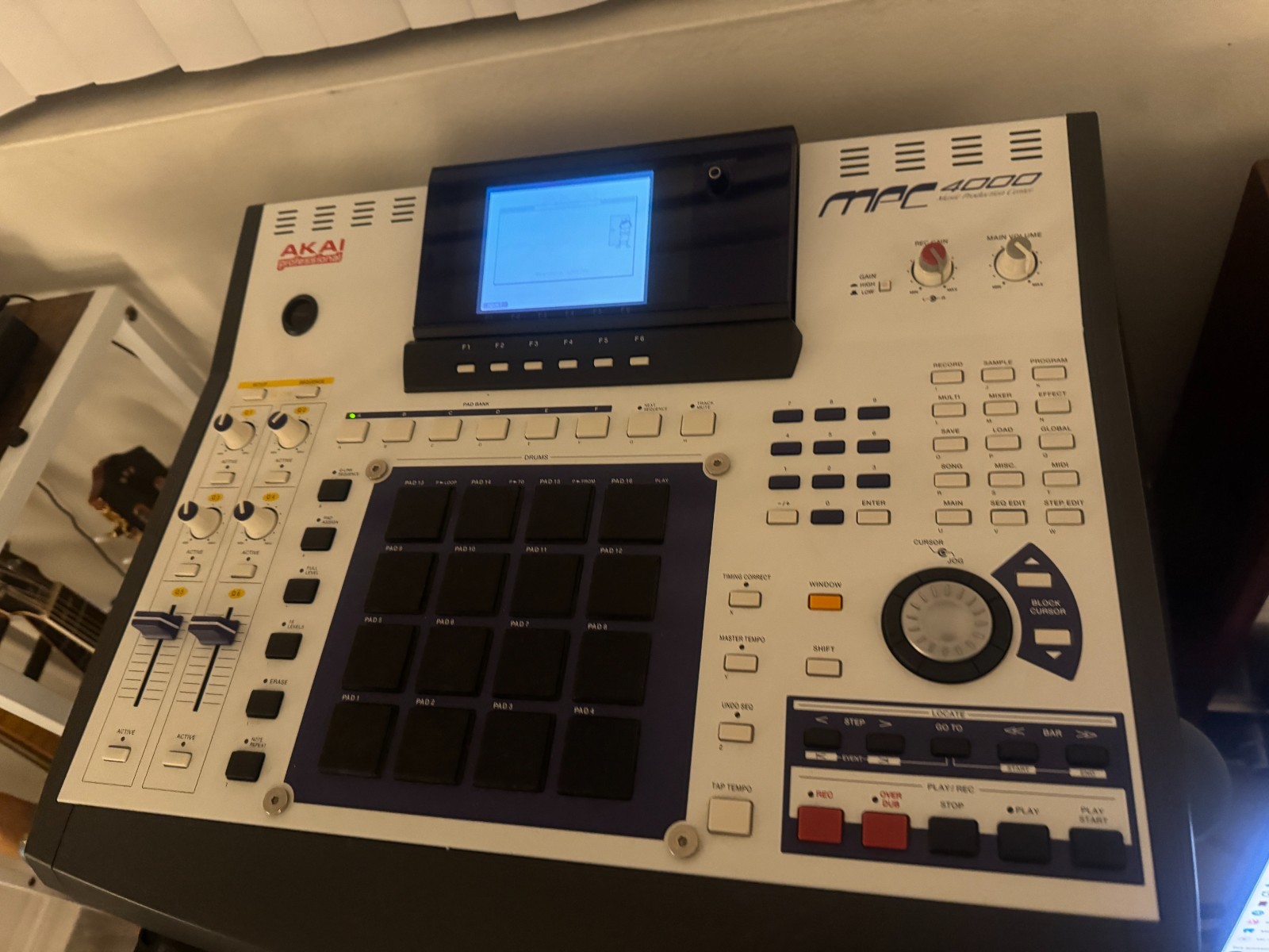 AKAI MPC 4000 MPC4000 1.71 DRUM SAMPLER /CD/HD/