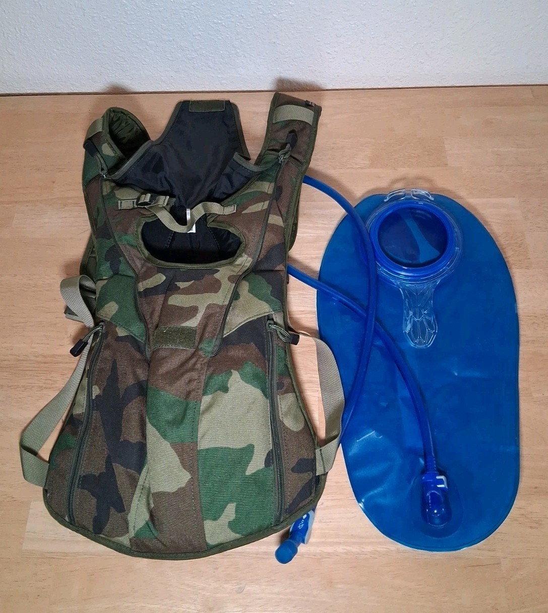 CamelBak Viper Maximum Gear Hydration System Woodland Camo 102oz 3L Bladder