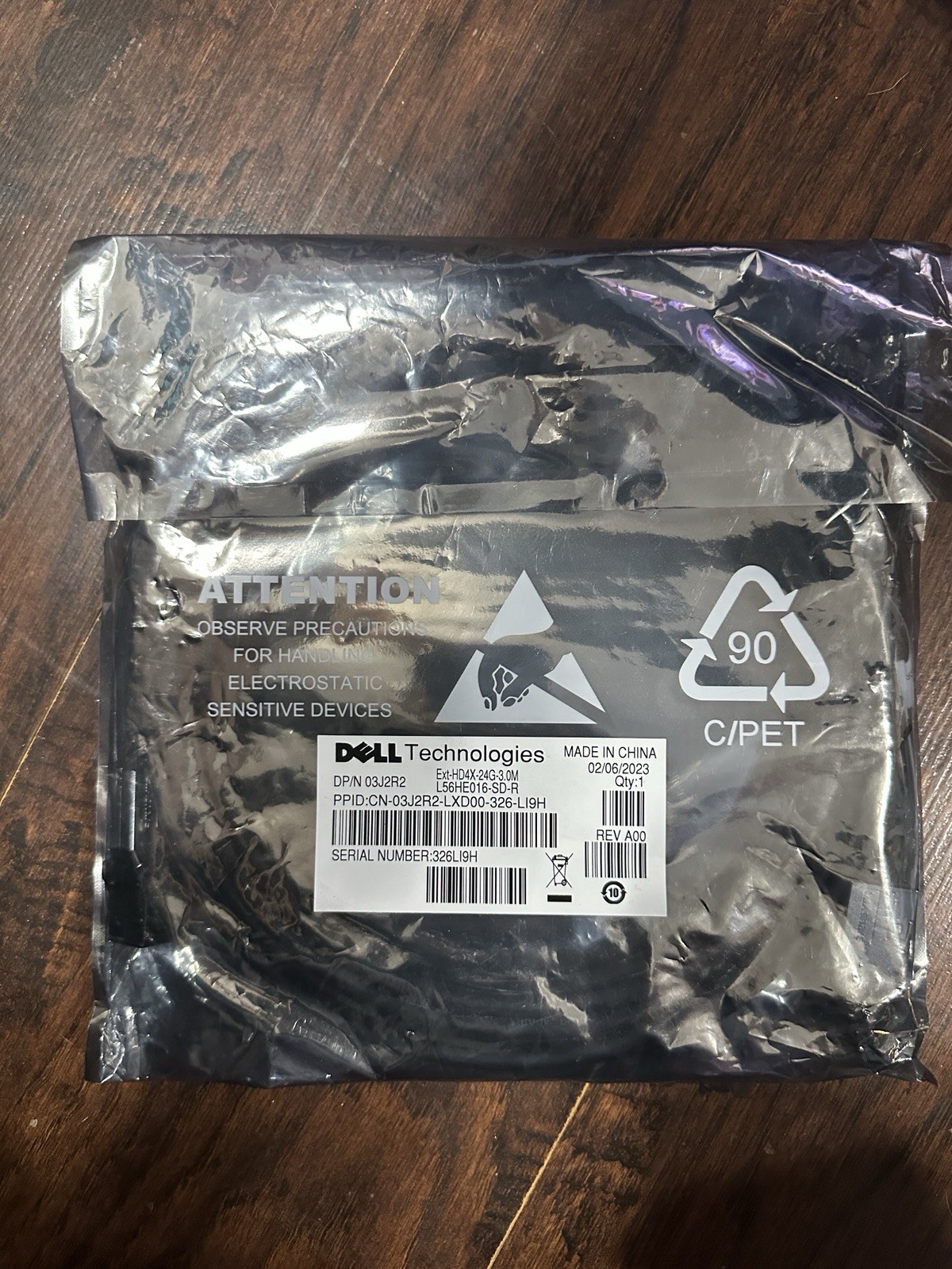 Sealed Dell Cable 3J2R2 EXT-HD4X-24G-3.0M L56HE016-SD-R