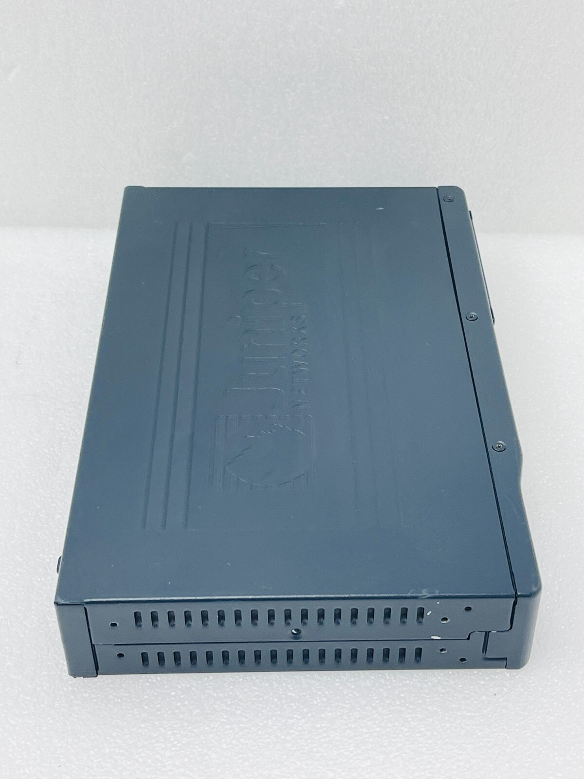 USED - JUNIPER NETWORKS SRX-210 GIGABIT SECURE SERVICES GATEWAY VPN FIREWALL