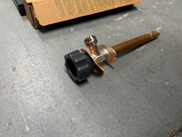 NEW Prier 378-08 Wall Hydrant