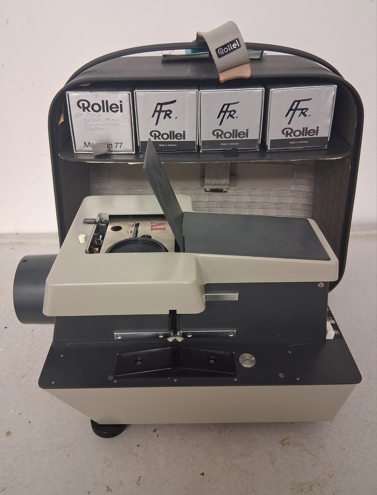 Rollei P11 Slide Projector Franke Heidecke In Mint Condition W Original Case