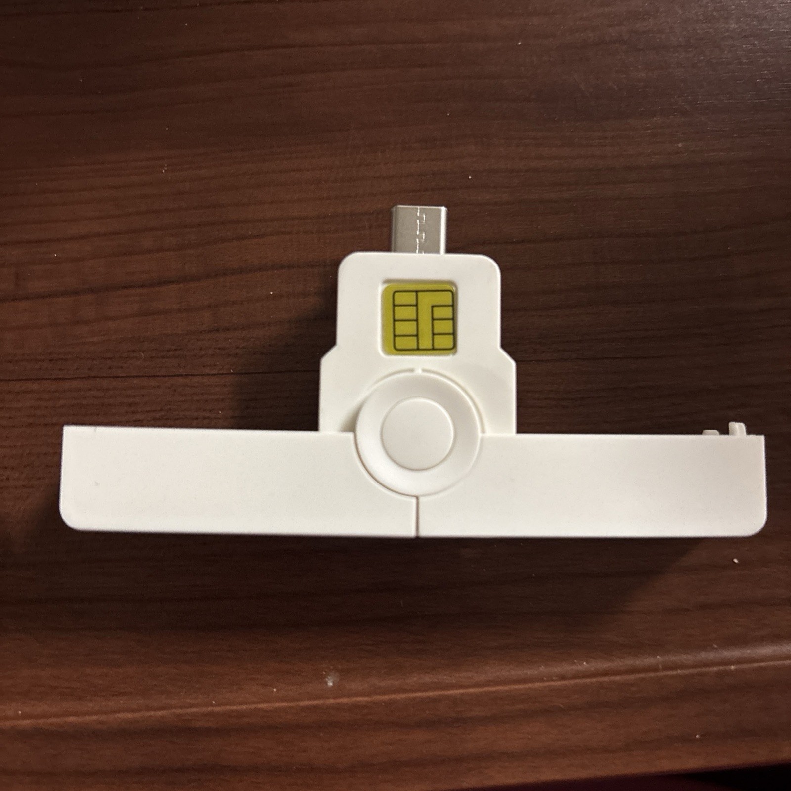 USB-C SIM Card Reader Adapter, Memory Card Reader, Compatible with SIM Cards