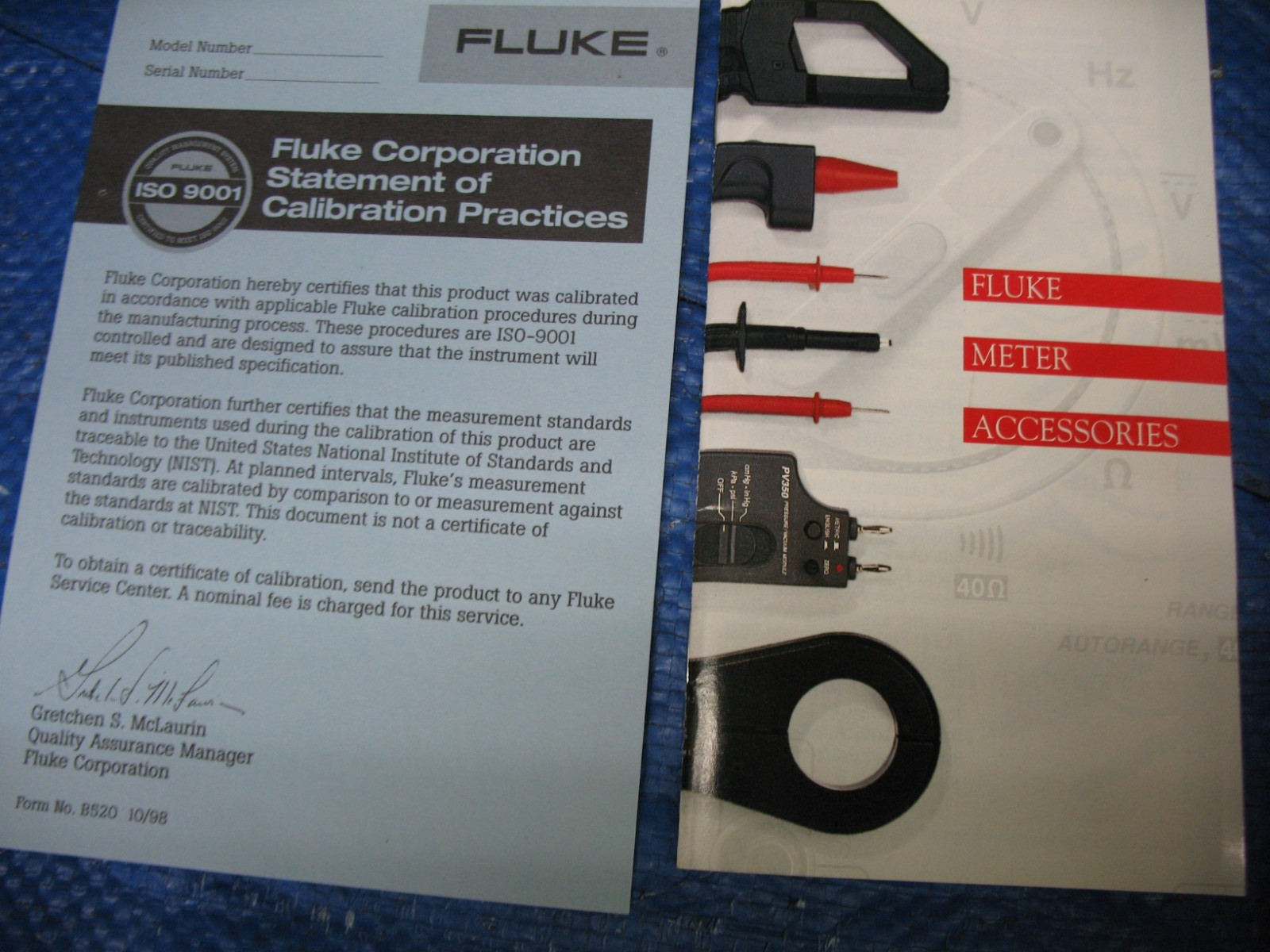 FLUKE THERMOMETER MODEL# 52 K/J DUAL-INPUT DIGITAL THERMOMETER w/probes