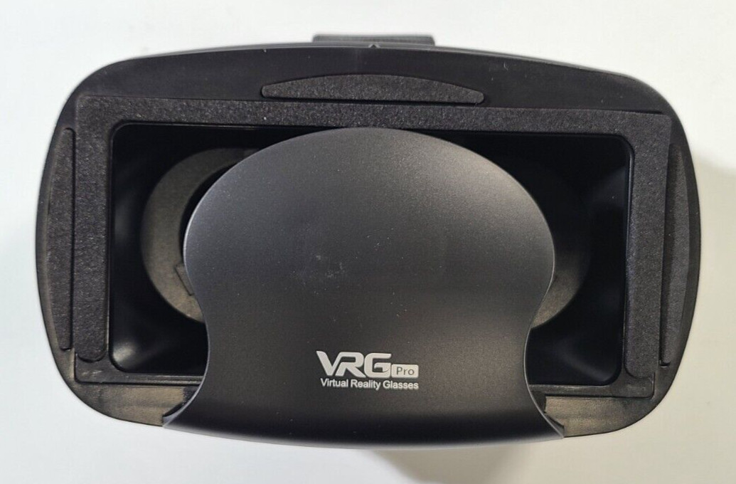 VRG Pro Virtual Reality Glasses with Controller, Black