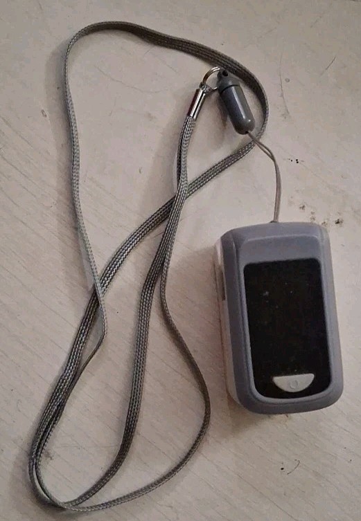 pulse oximeter fingertip