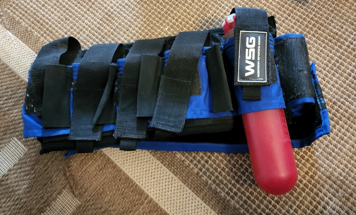 Warrior Sports Gear Paintball Waist Belt 5 slots with one Canister
