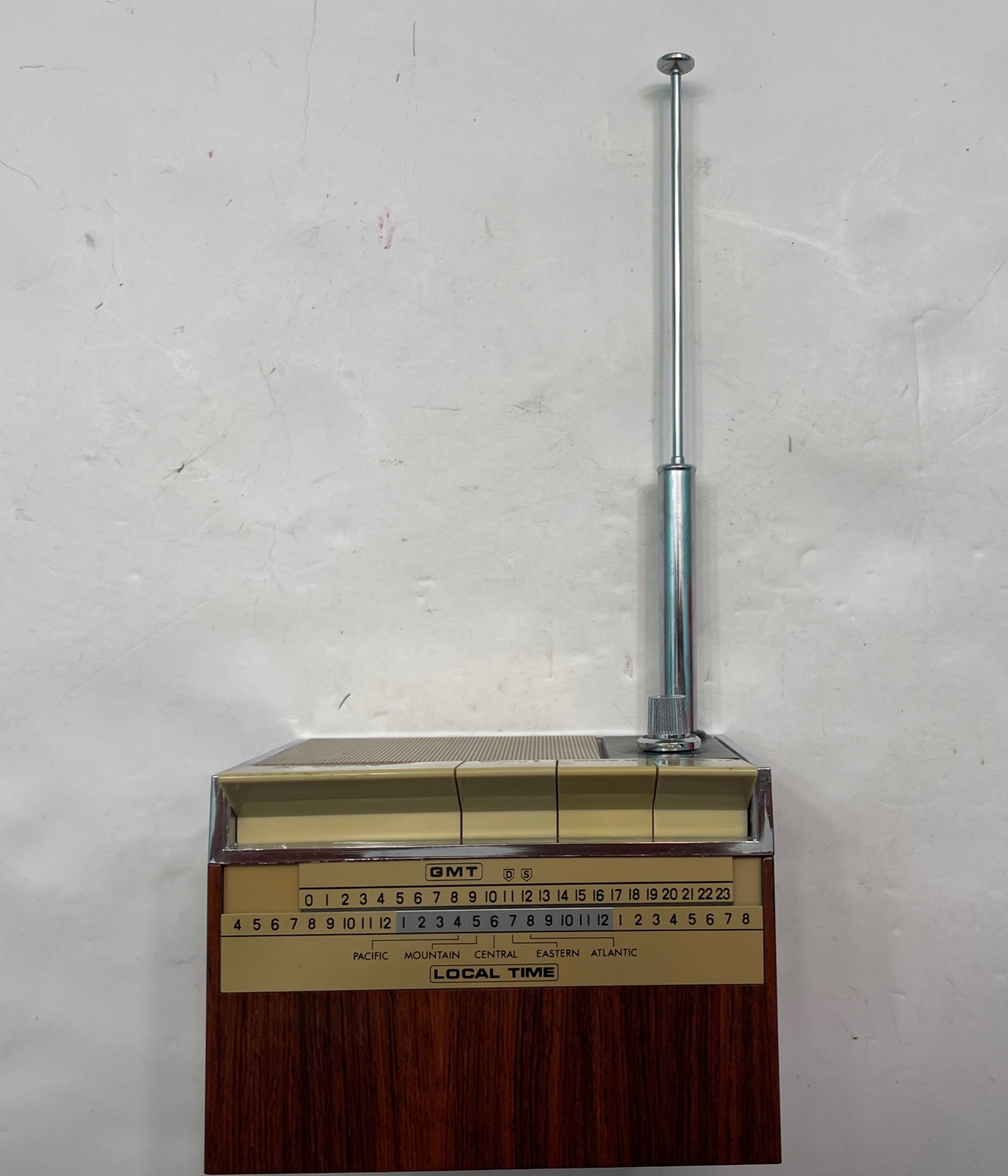 Realistic Timekube 12-159A Tested Works Static