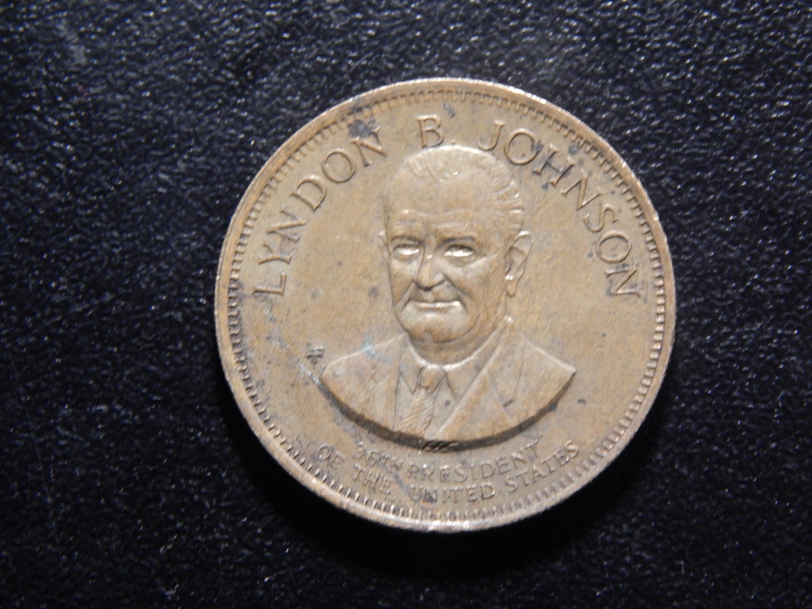 LYNDON B JOHNSON TOKEN! ZZ899XUX