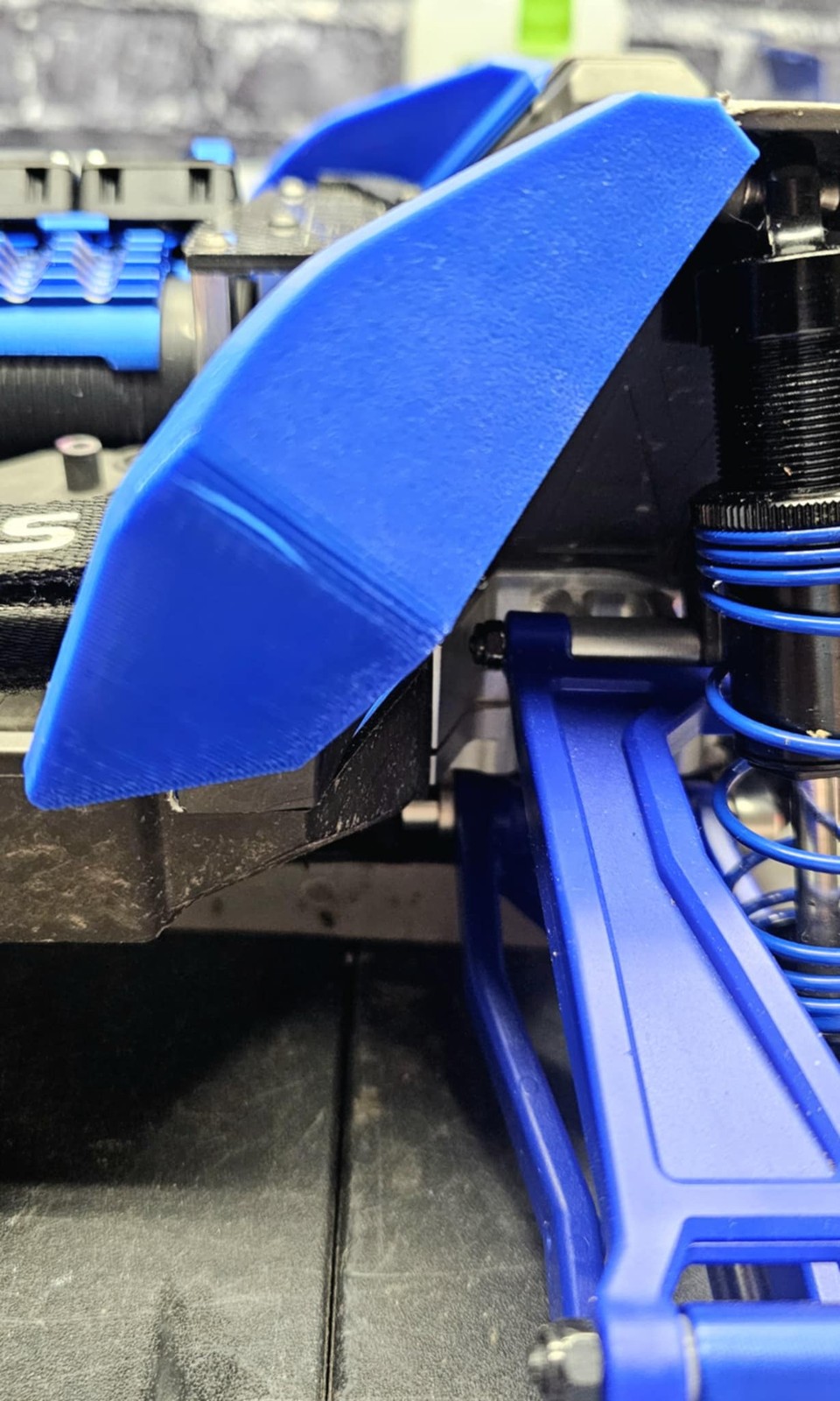Chassis Mudguards - Compatible w/ Traxxas Maxx (V1 & V2)