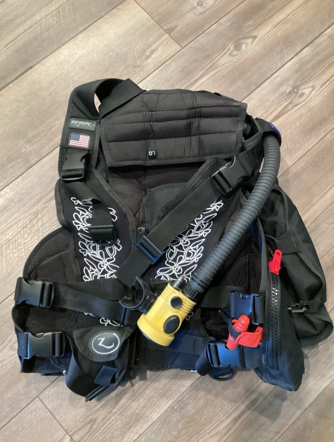 Zeagle Zena Ladies Large Scuba Diving BCD Buoyancy Vest FRESHWATER USE ONLY!