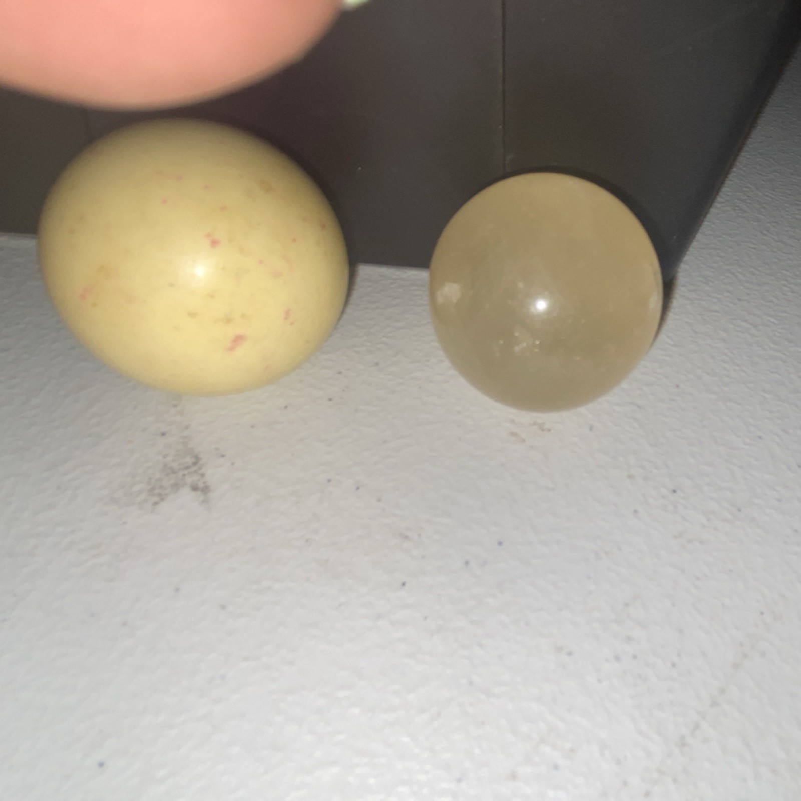 Set of 2 Billiard Balls - Cream and Clear