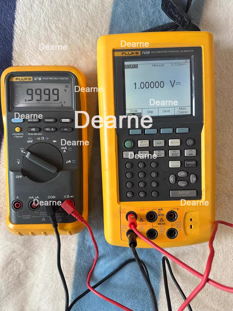 Fluke 743B Documenting Process Calibrator